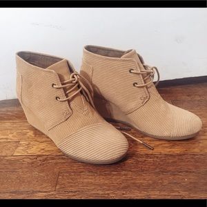 Toms Wedge Booties